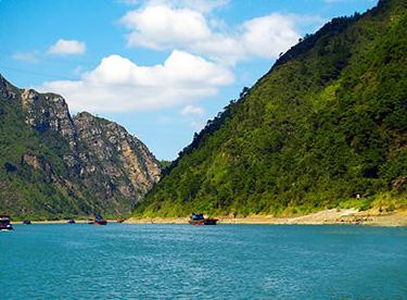 颜爽旅游工作室